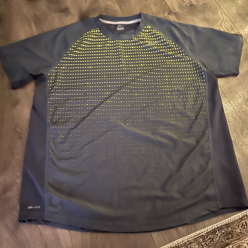 Nike dry fit shirt